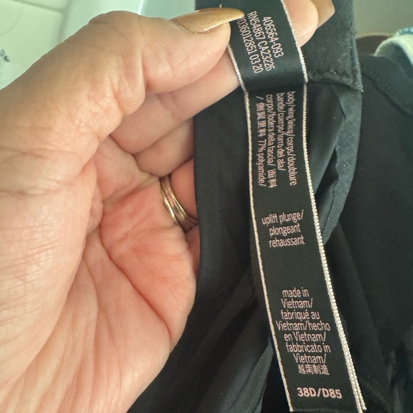 Body by Victoria push up bra 38D - Picture 3 of 4